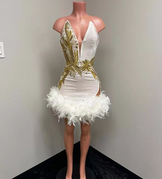 Strapless Short Prom Dress For Black Girls Gold Beaded Appliques Birthday Party Gowns Feathers Mini Cocktail Homecoming