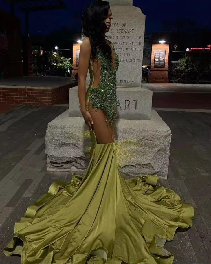 Green Luxury Evening Ceremony Formal Dresses for Black Girl Long Sparkly Diamond Crystal Prom Birthday Gala Dress