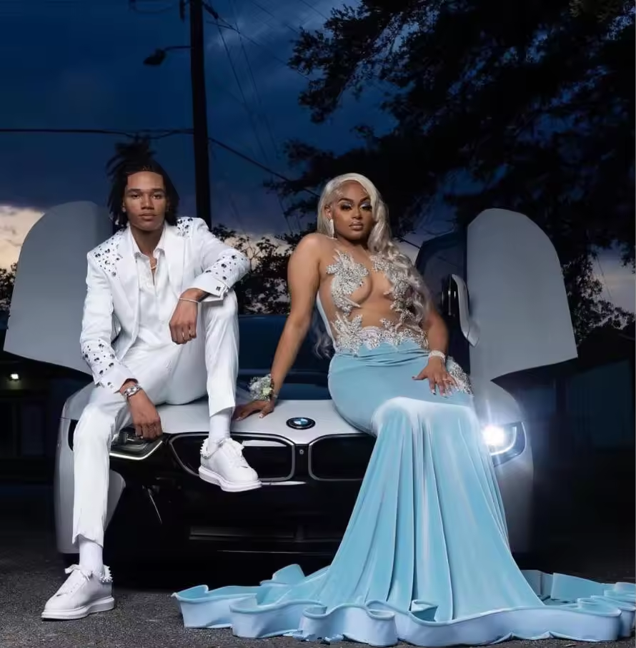 Sky Blue Velvet African Prom Dress for Women Sheer Mesh Luxury Pearls Applique Black Girl Evening Reception Birthday Gown