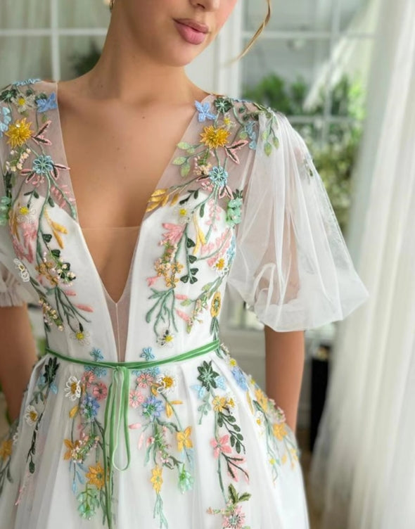 White Lace Embroidery Tulle Wedding Dress V-neck A-line Party Dresses Short Sleeves Side High Split