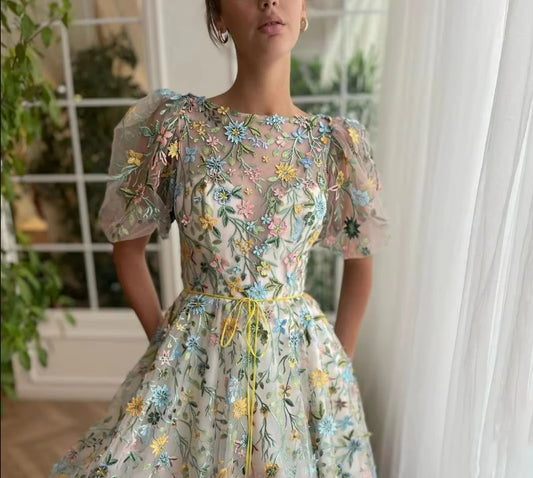 Customized Elegant Embroidery Lace Appliques Prom Dresses Puff Sleeves A-Line Long Wedding Party Gowns O-Neck Evening Dress