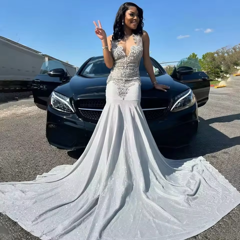 Glitter 2025 Silver Mermaid Long Prom Dresses For Black Girls Crystal Beading Formal Evening Party Gown Formal