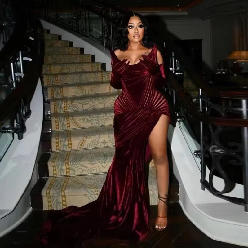 2025 Sexy Burgundy Velvet Mermaid Prom Dresses Sweep Train Sleeveless Side High Split Formal Party Gowns Customized