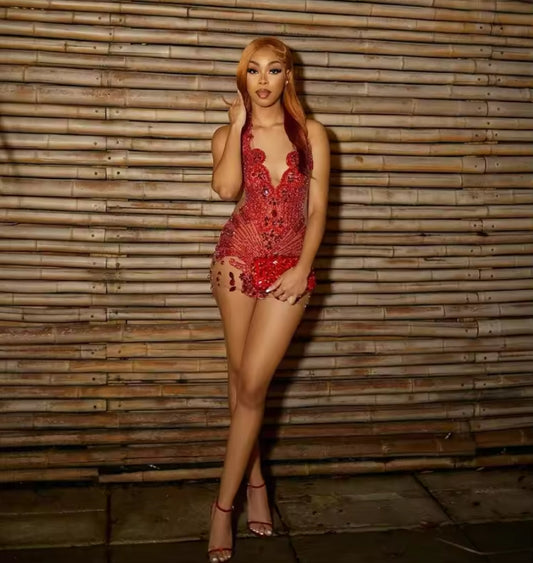 Red Halter Prom Dresses Black Girls Beaded Rhinestones See Thru 2025 Birthday Luxury Dress Mini Cocktail Customized