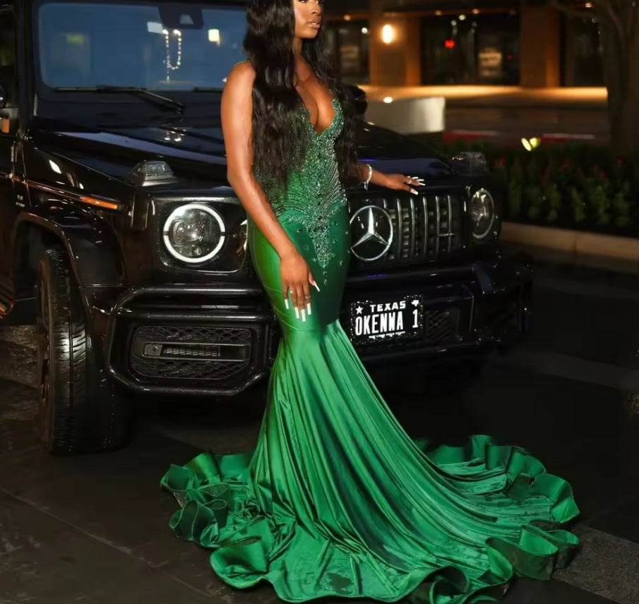 Customized Emerald Green Long Prom Dress For Black Girls Crystal Beaded Mermaid Party Gowns