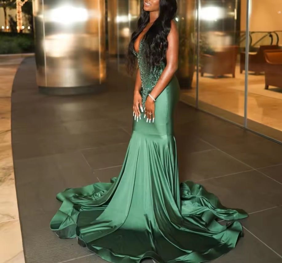 Customized Emerald Green Long Prom Dress For Black Girls Crystal Beaded Mermaid Party Gowns