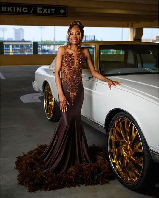 Luxury Evening Gowns Sparkling Diamonds Sequins Black Girls Prom Dresses Feather Ruffles Party Gowns