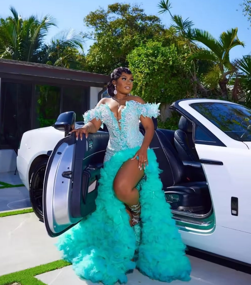 Customized Luxury Green Ruffles Prom Dress Mermaid Diamond Crystal Beaded Black Girl High Slit Evening Party Gown