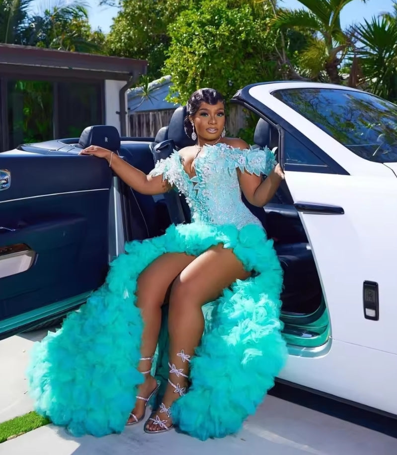 Customized Luxury Green Ruffles Prom Dress Mermaid Diamond Crystal Beaded Black Girl High Slit Evening Party Gown