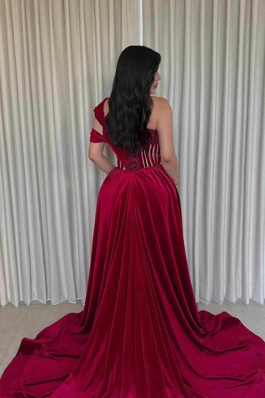 Burgundy Off-the-Shoulder Sleeveless Mermaid Evening Dress With High Split Overskirt