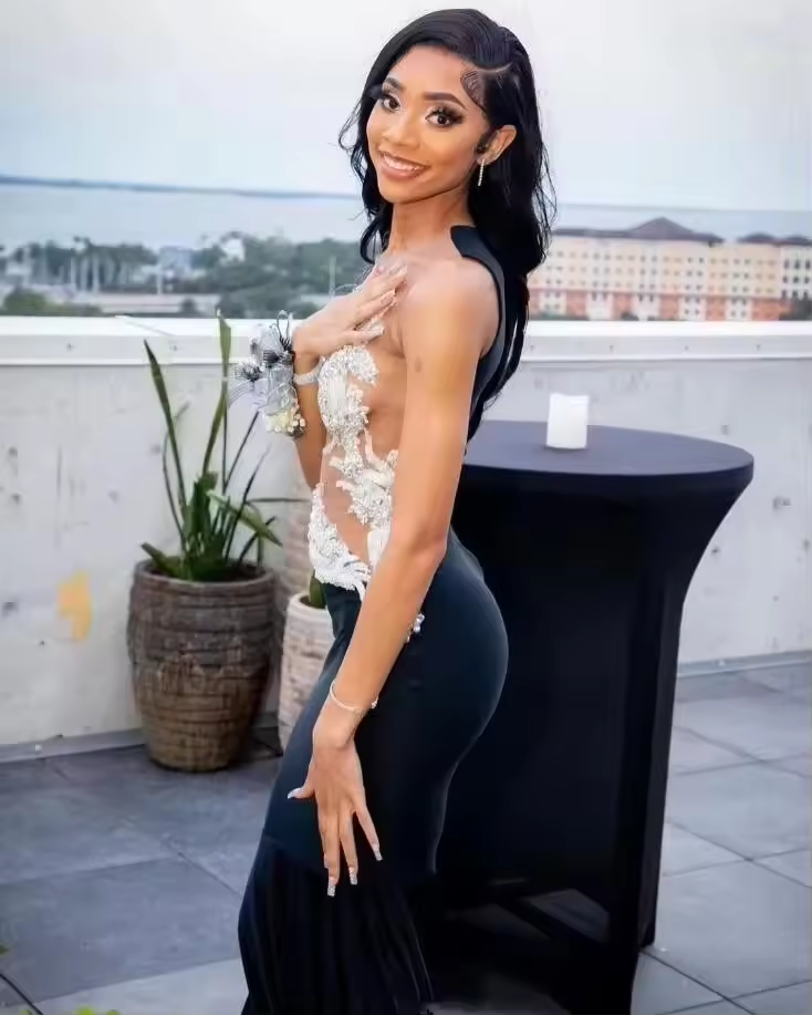 2025 Luxury Black Mermaid Long Evening Dress for Women Applique Crystyal Sheer Mesh Customized Formal Prom Gowns