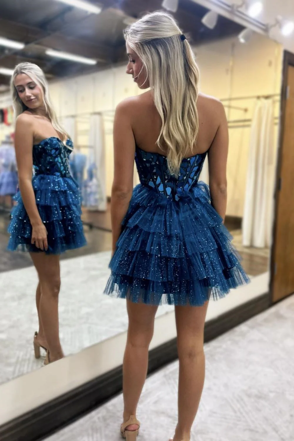 A-Line Strapless Blue Mirror-Cuts Glitter Tulle Short Homecoming Dresses