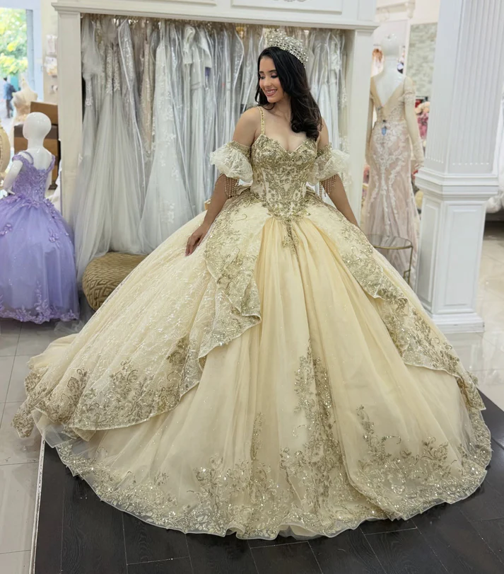 Champagne Tulle Lace Appliqued Sweetheart Quinceanera Dresses for Sweet 16