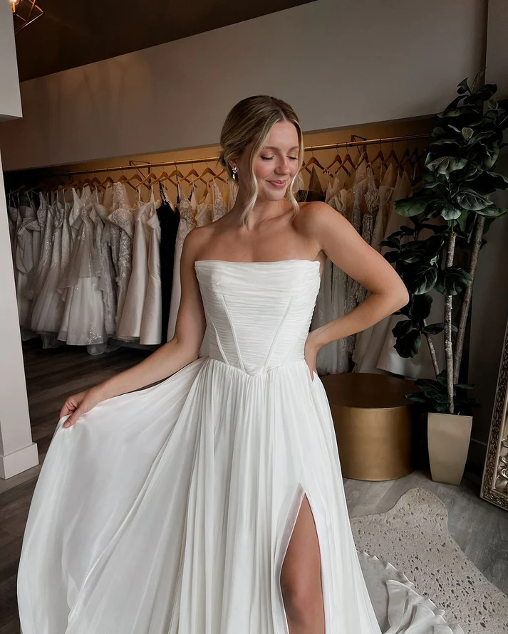 Chiffon A Line Sweetheart Corset Plus Size Bridal Wedding Dresses with Split