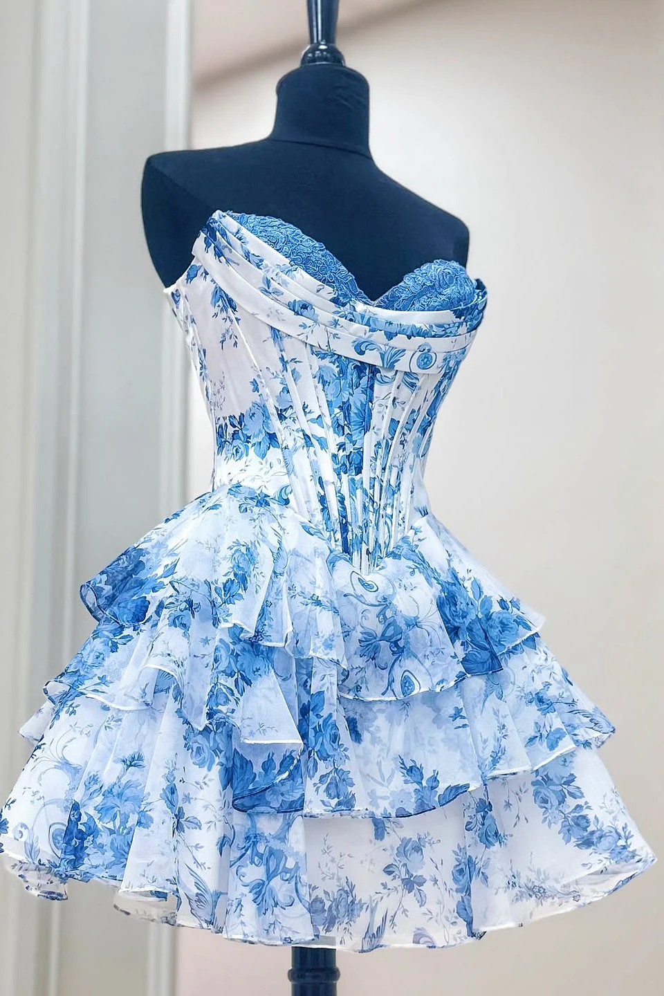 Cute A Line Sweetheart Floral Chiffon Short Homecoming Dress