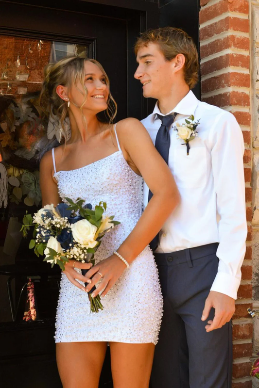 Cute Bodycon Scoop Neck White Sequins Short Homecoming Dresses