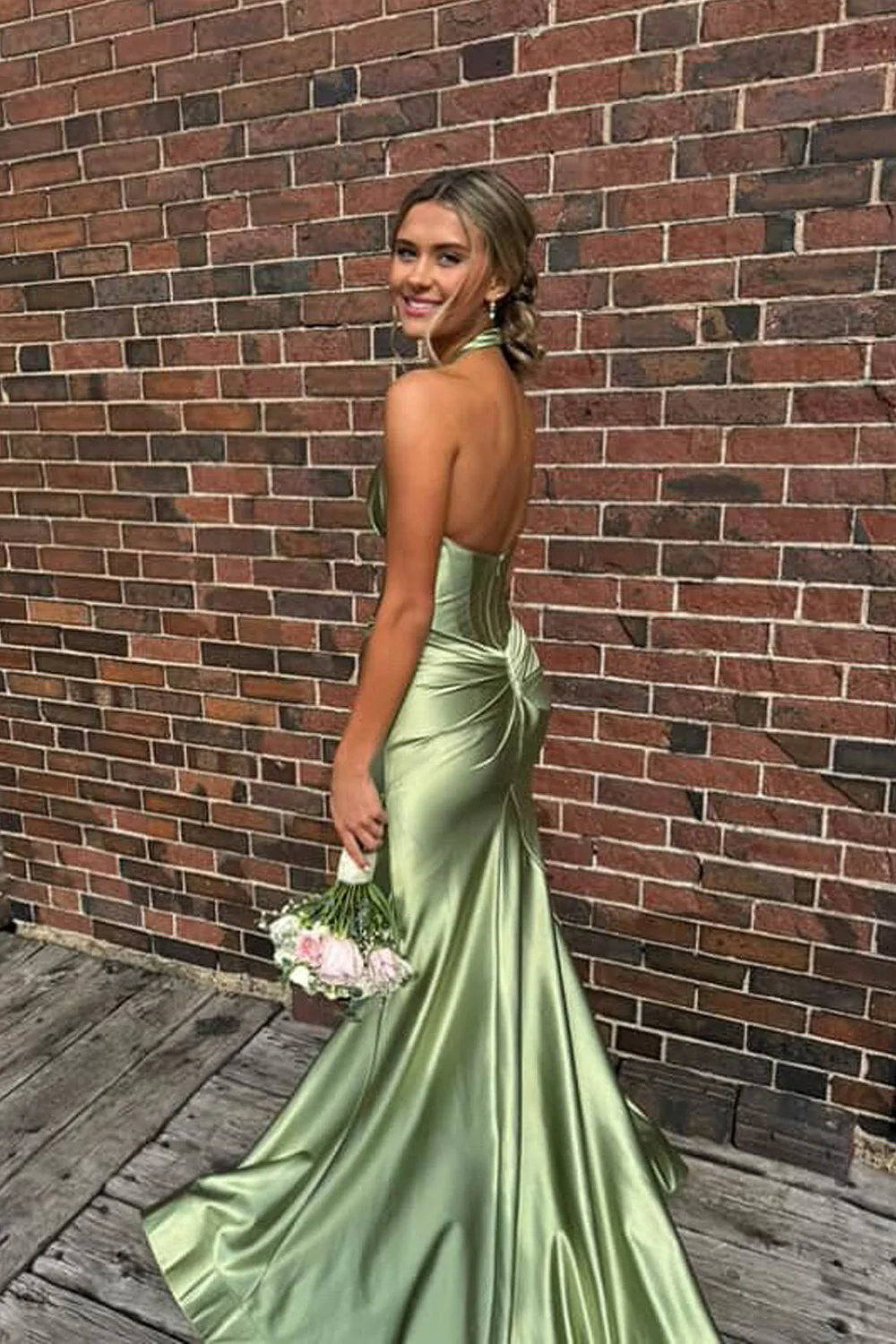 Cute Mermaid Halter Saga Green Satin Long Prom Evening Dresses with Slit