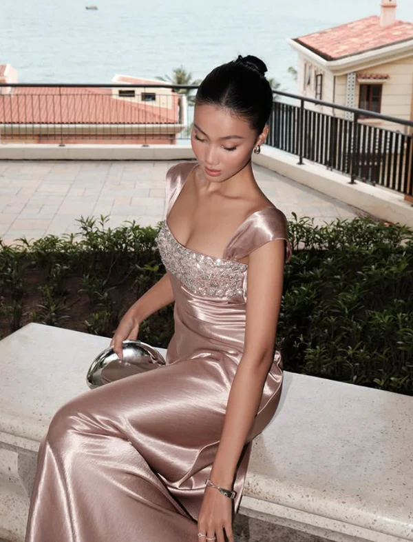 Elegant Blue A Line Straps Beaded Satin Long Prom Dress Date Dress