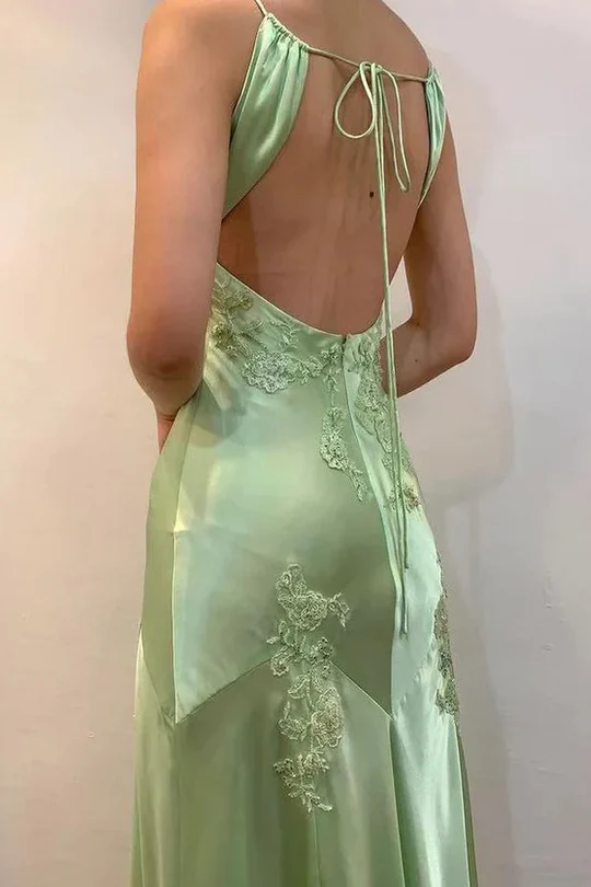 Elegant Green Straps V-Neck Appliques Satin Backless Prom Dress