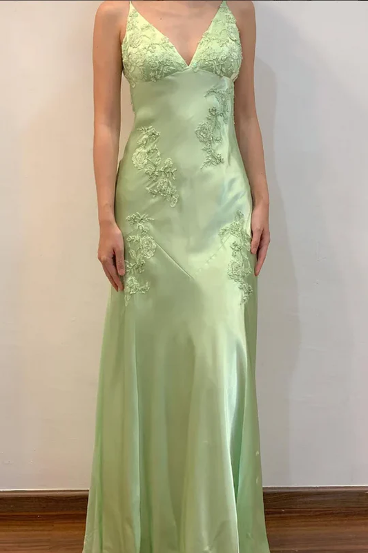 Elegant Green Straps V-Neck Appliques Satin Backless Prom Dress
