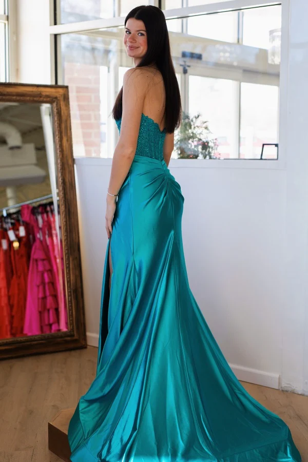 Elegant Sheath Strapless Sleeveless Appliques Beaded Pleated High Side Slit and Train Evening Formal Gown Cocktail Dress