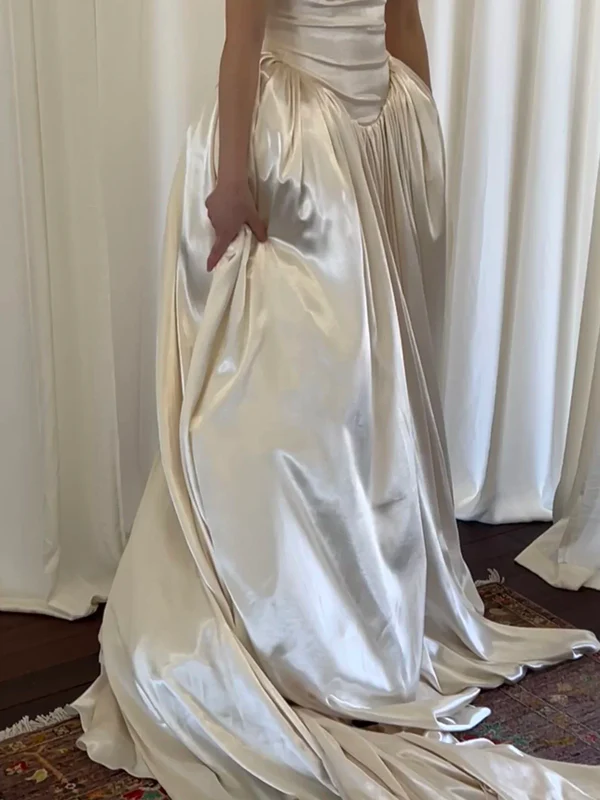 Gentle Vintage Ball Gown Straps Pleated Ivory Satin Wedding Dress