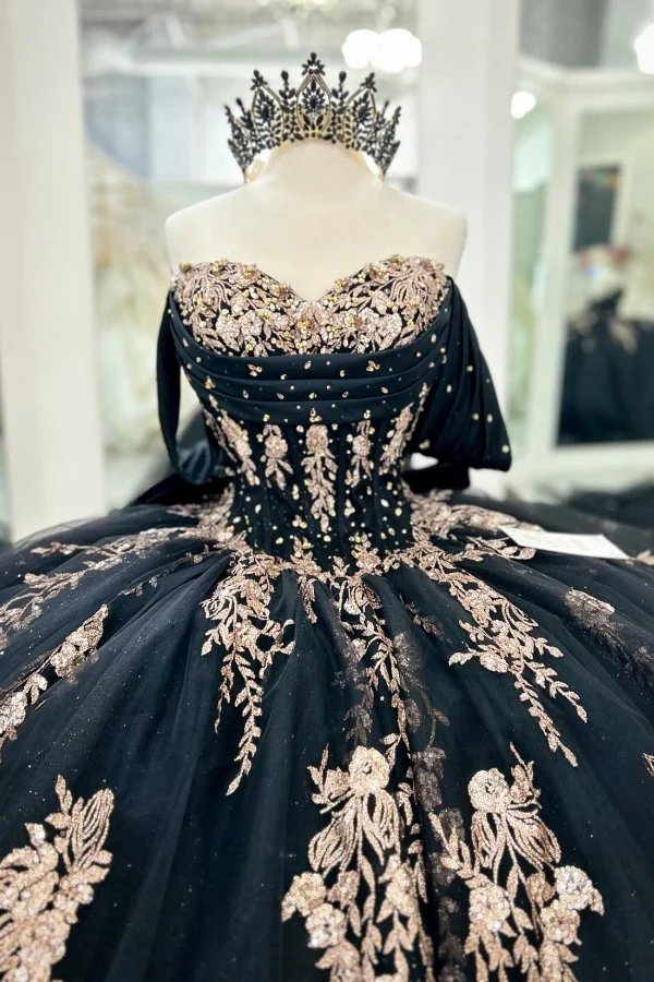 Off Shoulder Sleeveless Beaded Gold Appliques Bow Knot Balck Quinceanera Dress