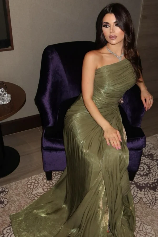 One Shoulder Sleeveless High Side Slit and Train Prom Dress