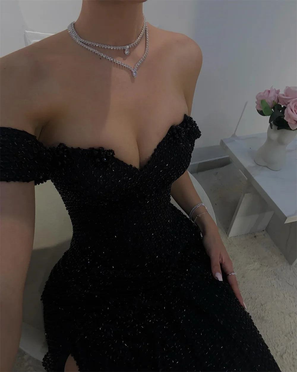 Customized Black Off Shoulder Crystal Prom Dresses Sleeveless Mermaid vestidos de noiva Elegant Floor-Length Evening Dress