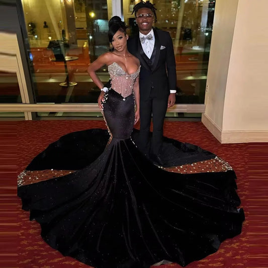 2025 Glitter Black Velvet Mermaid Prom Dresses Sweetheart Neck Beaded Sweep Train Plus Size Evening Occasion Gowns