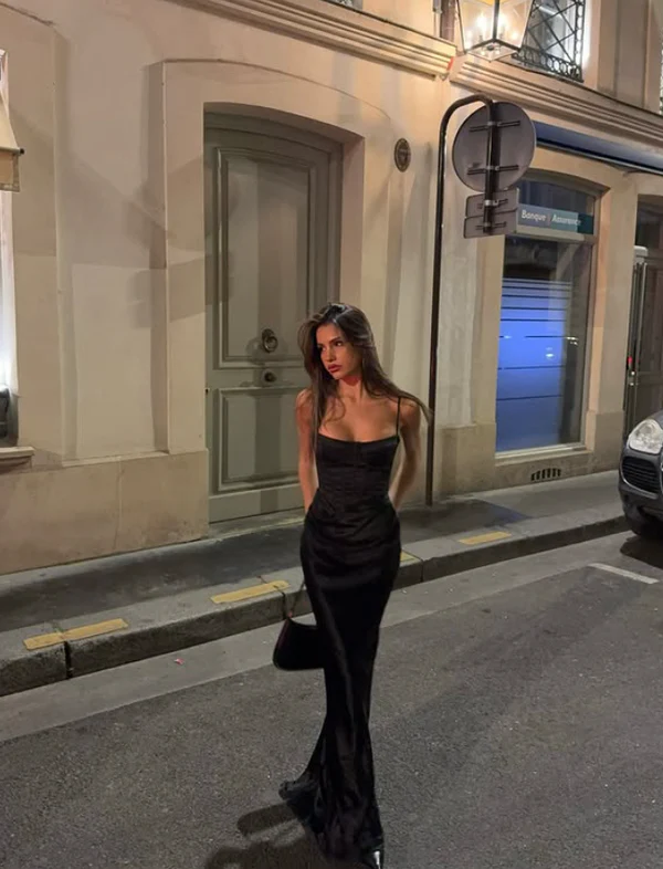 Sexy Black Mermaid Spaghetti Strap Corset Simple Satin Long Prom Dress