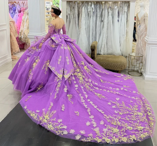 Sweetheart Ball Gown Princess Sweet 16 Quinceanera Dresses with Detachable Sleeves