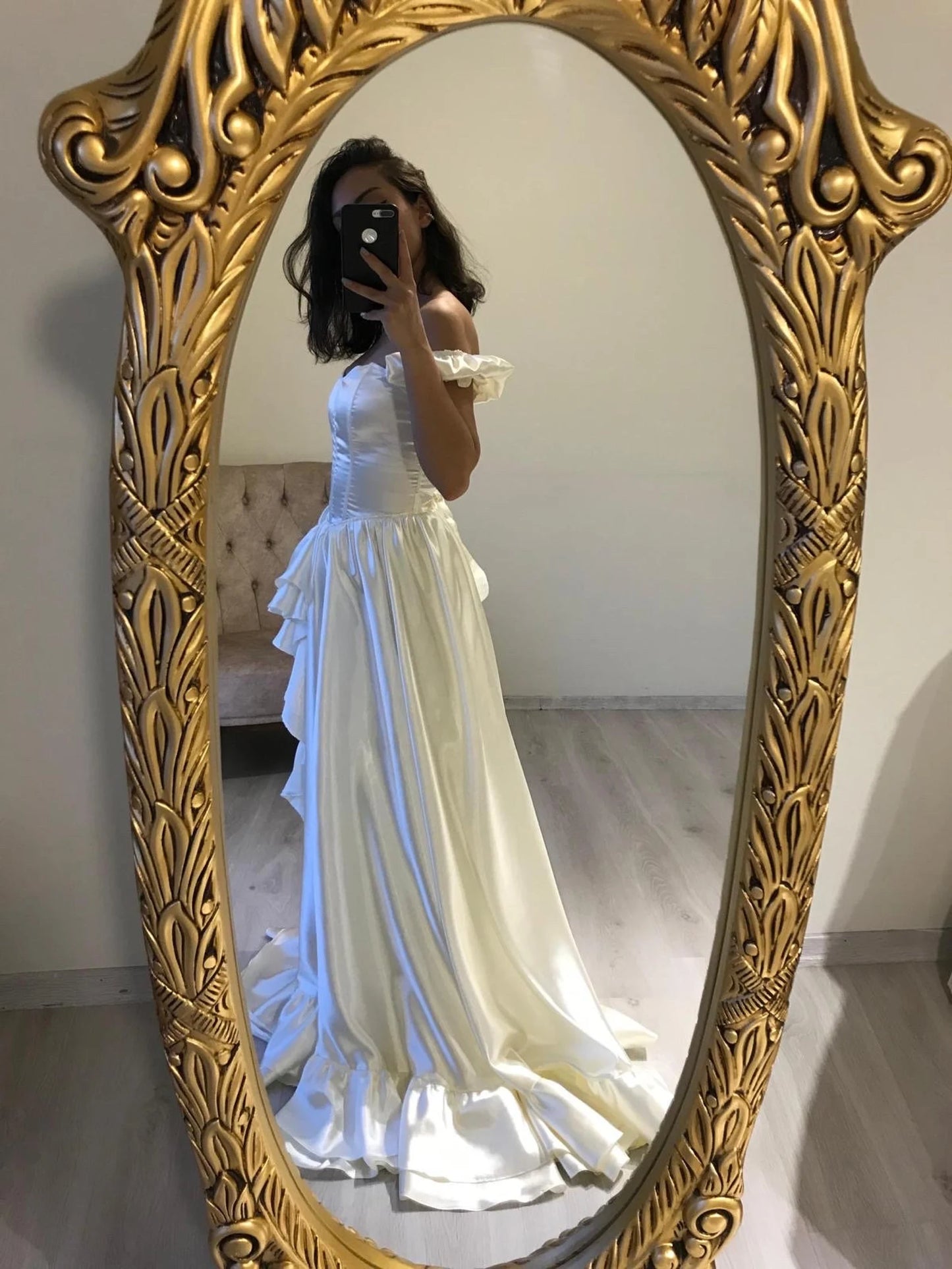 A-line Prom Dresses Short Sleeves Sweetheart Ruffles Evening Party Gowns Long Satin Princess Homecoming Dress