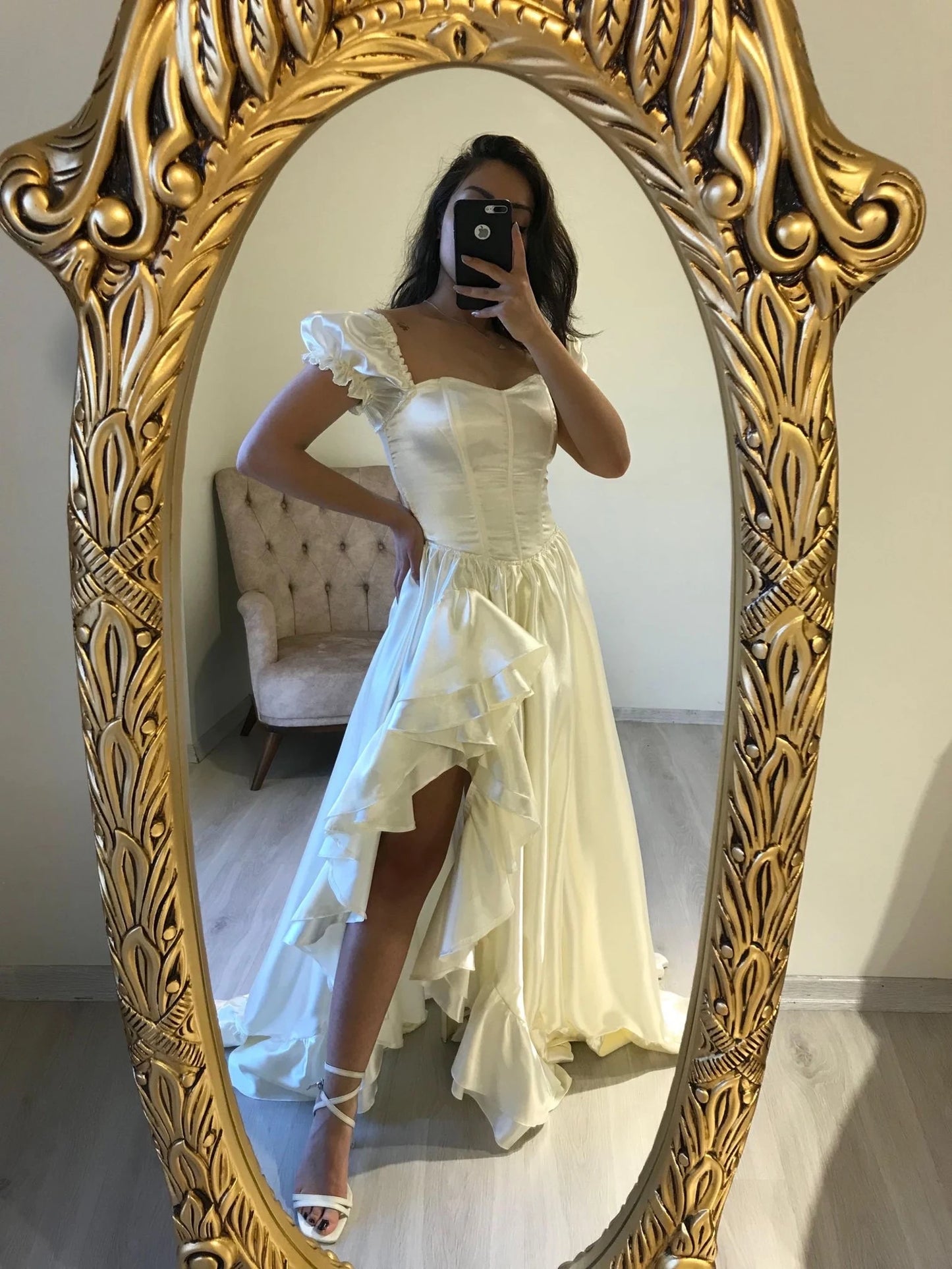 A-line Prom Dresses Short Sleeves Sweetheart Ruffles Evening Party Gowns Long Satin Princess Homecoming Dress