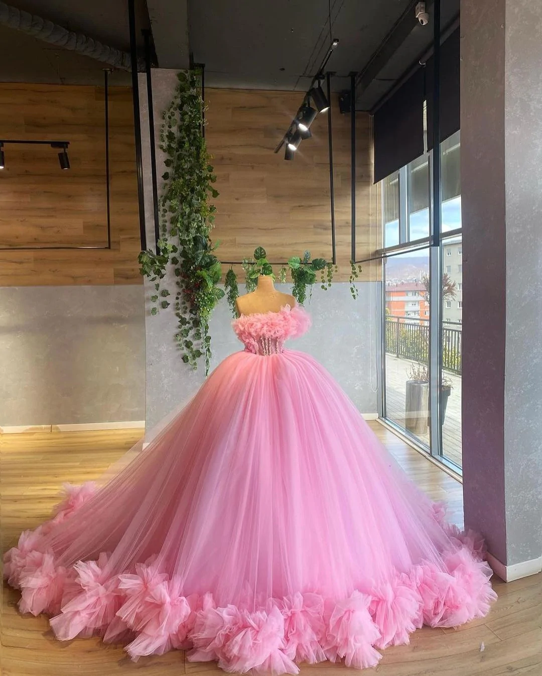 Tiered Ruffles Ball Gown Women Light Pink Tulle Party Dress